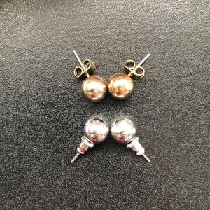 2 Sets (Gold & Silver) Round Stud Earrings